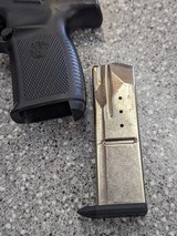 SMITH & WESSON SW40VE - 6 of 8