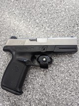 SMITH & WESSON SW40VE - 2 of 8