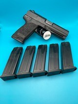 HECKLER & KOCH USP-45 V1 - 1 of 5