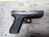 GLOCK 22 G22 GEN 4 .40 (Night Sights) POLICE TRADE IN - 1 of 3