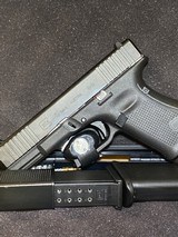 GLOCK 19 Gen5 - 2 of 5