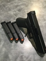 GLOCK 17 g17 gen 5 - 1 of 4
