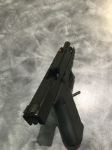 GLOCK 17 g17 gen 5 - 5 of 5