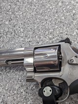 SMITH & WESSON 610-3 - 3 of 8