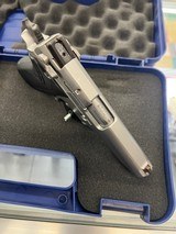 SMITH & WESSON 5906 - 5 of 9