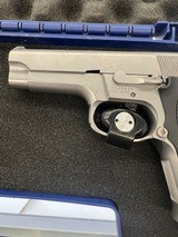 SMITH & WESSON 5906 - 1 of 9