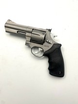 TAURUS 44 - 1 of 7