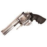 SMITH & WESSON MODEL 686-6 - 4 of 5