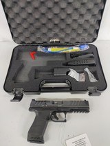 WALTHER PDP-C Optic Ready w/2 Mags, Hard Case, Optic Plates, Speedloader - 1 of 4
