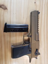 MAGNUM RESEARCH DESERT EAGLE - 2 of 4