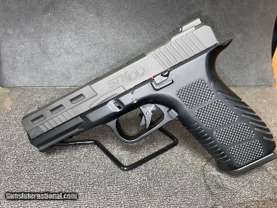 ROCK ISLAND ARMORY STK100 9MM LUGER (9X19 PARA)