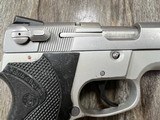 SMITH & WESSON 6906 - 4 of 7