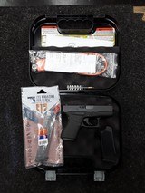 GLOCK 42 W/ EXTENDED MAGAZINE 9MM LUGER (9X19 PARA) - 2 of 4