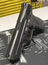 SMITH & WESSON M&P9
M2.0 - 3 of 7