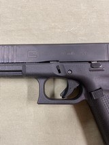 GLOCK 17 - 3 of 3