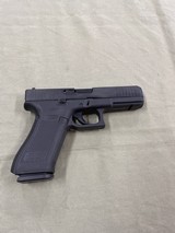 GLOCK 17 - 2 of 3