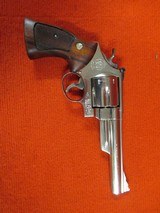 SMITH & WESSON MODEL 57