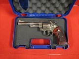 SMITH & WESSON MODEL 57 - 3 of 4