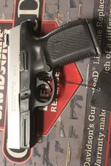 SMITH & WESSON SW40VE - 2 of 2