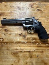 SMITH & WESSON 629 CLASSIC - 1 of 4