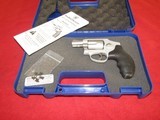 SMITH & WESSON 642-1 - 5 of 6