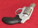 SMITH & WESSON 642-1 - 3 of 6