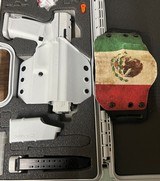 Canik TP9SFx Whiteout - 1 of 4