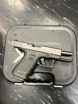 GLOCK 19 GEN 4 - 2 of 6