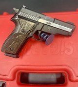 SIG SAUER P229 EQUINOX - 2 of 4