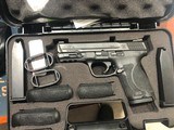SMITH & WESSON LE M&P 40 2.0 Compact - 1 of 4