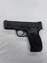 SMITH & WESSON M&P 45 M2.0 Compact - 1 of 4