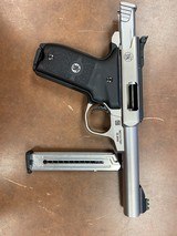 SMITH & WESSON SW22 VICTORY - 1 of 3