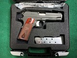 SIG SAUER 1911 CARRY - 1 of 3