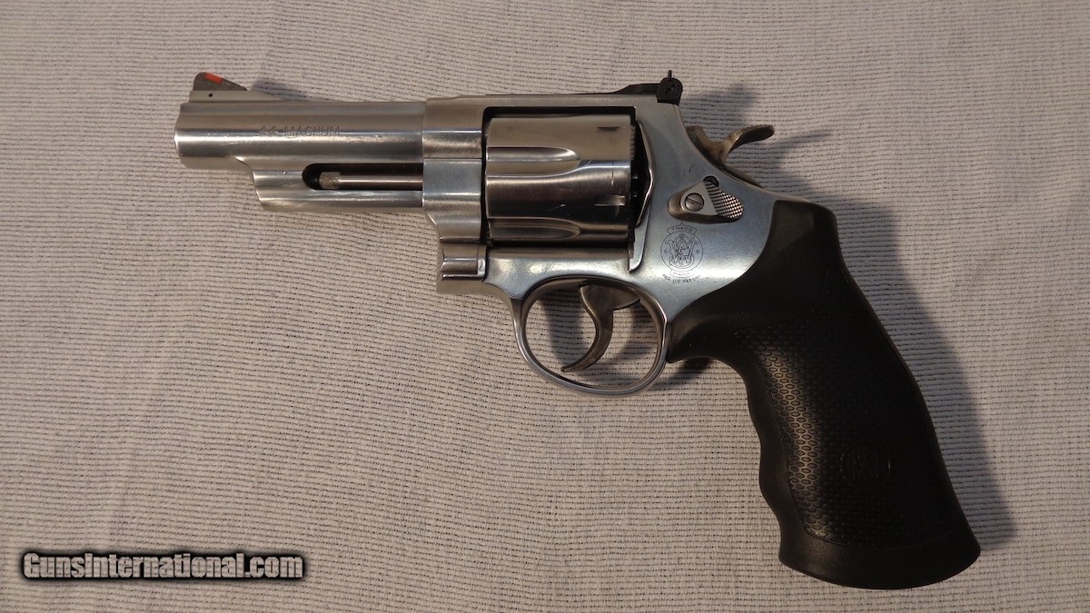 SMITH & WESSON 629-5