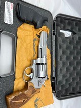 SMITH & WESSON 627 PERFORMANCE - 1 of 5