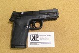 SMITH & WESSON M&P 380 ShieldEZ M2.0 - 2 of 3
