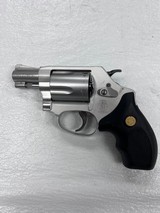 SMITH & WESSON 637 - 1 of 4