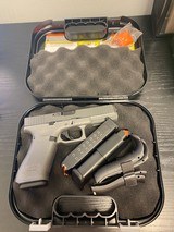 GLOCK G17 GEN 5 - 1 of 5