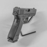 GLOCK 17 g17 gen 3 9MM LUGER (9X19 PARA) - 3 of 6