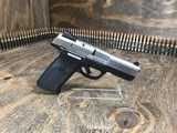 RUGER SR9 - 3 of 4