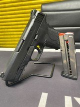 SMITH & WESSON M&P 9 Sheild EZ M2.0 - 1 of 8