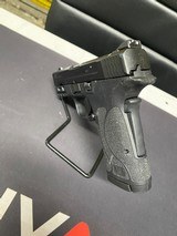 SMITH & WESSON M&P 9 Sheild EZ M2.0 - 4 of 8