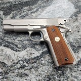 COLT 1911 COMBAT COMMANDER - 1 of 2