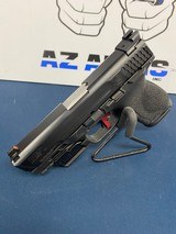 SMITH & WESSON M&P 9
M2.0 - 2 of 3