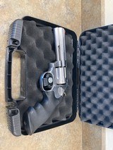 SMITH & WESSON 686-6 - 1 of 7