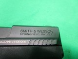 SMITH & WESSON M&P9 SHIELD M2.0 - 4 of 5