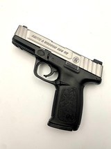 SMITH & WESSON SD9 VE - 1 of 7