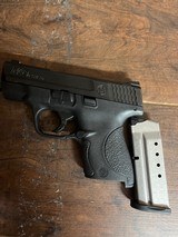 SMITH & WESSON 40 Shield - 4 of 5