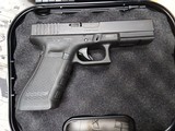 GLOCK 17 G17 GEN 4 9MM W/ 3 MAGS (POLICE TRADE-IN) - 1 of 3