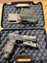 SIG SAUER M17 (P320) - 1 of 3